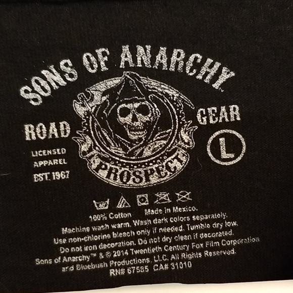 T-SHIRT - Picture 2 of 2